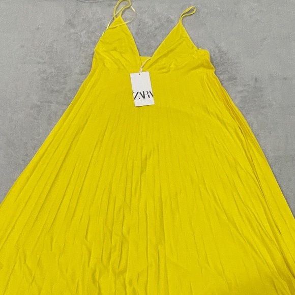 NEW Zara Yellow Pleated Camisole Dress Size Small - Picture 3 of 10